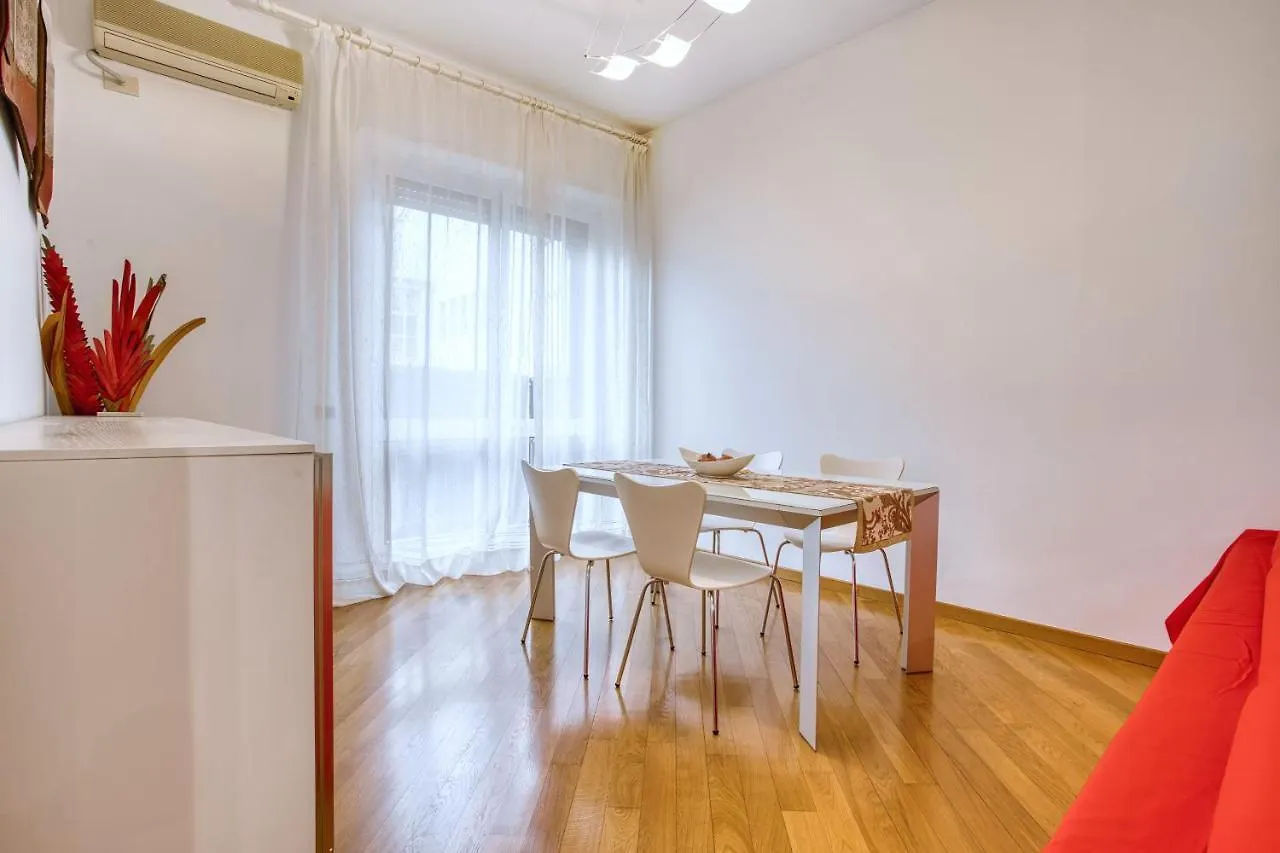San Siro - Restful & Spacious Apt - Via Angelo De Vincenti Milán 0*,  Italia